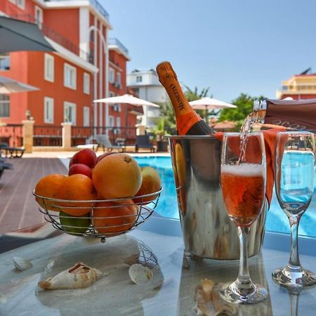 Vip Club Dolphin Coast Aparthotel Sunny Beach Exterior photo